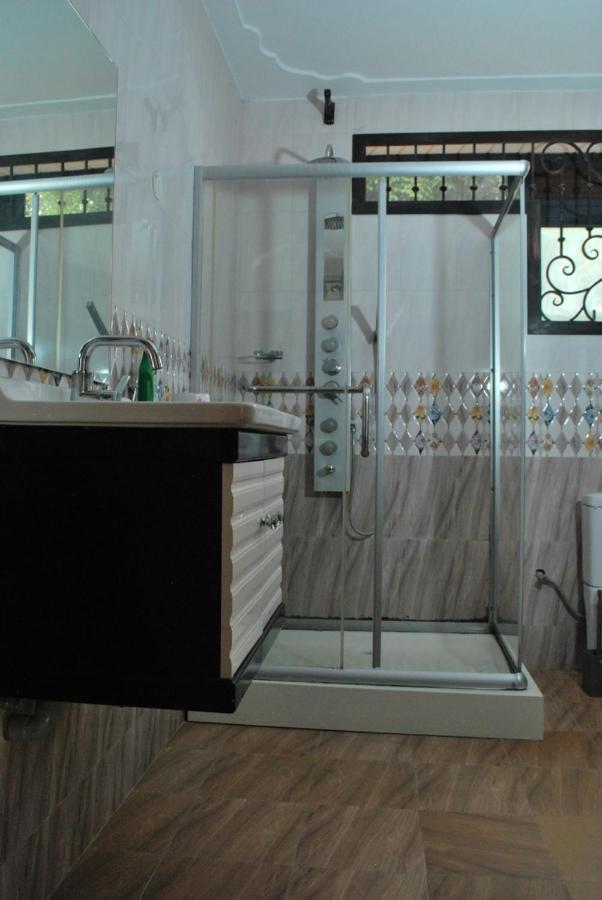 Jacuzzi City Home Kampala Exterior foto