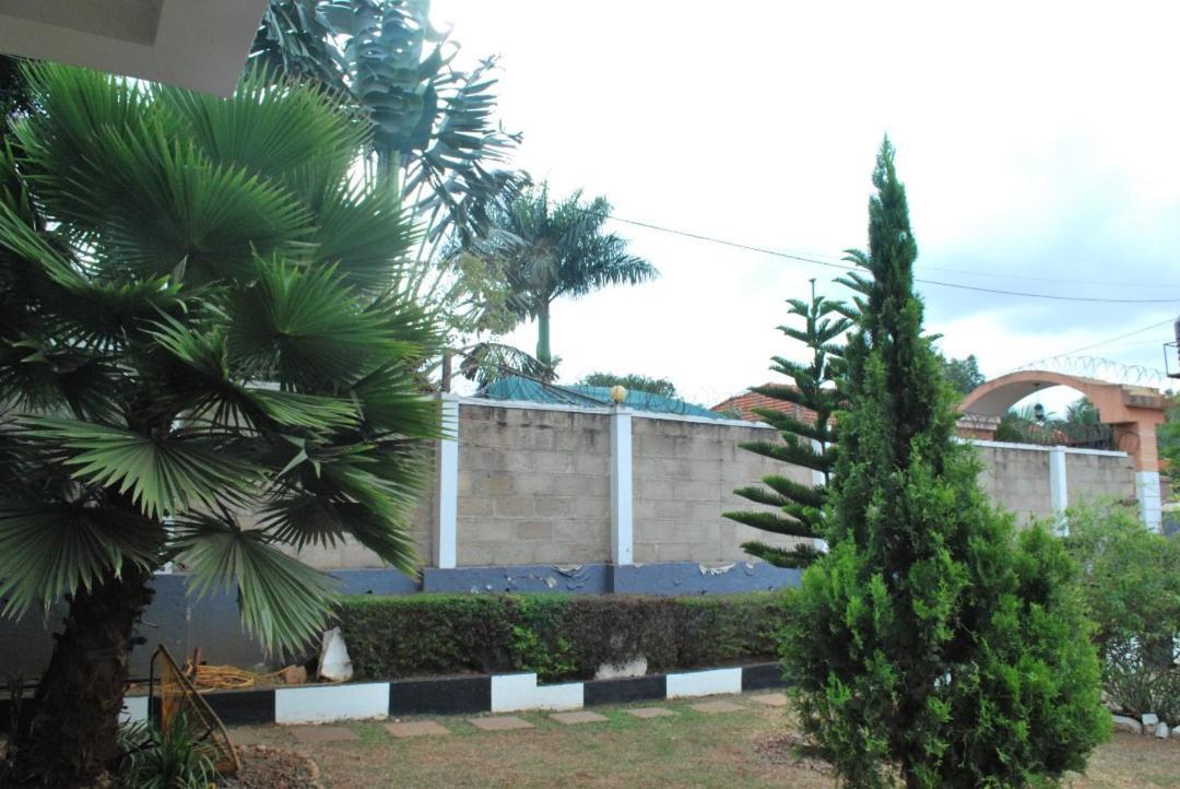 Jacuzzi City Home Kampala Exterior foto