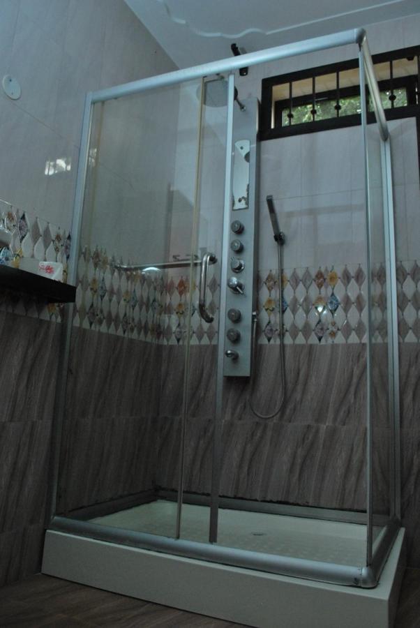 Jacuzzi City Home Kampala Exterior foto