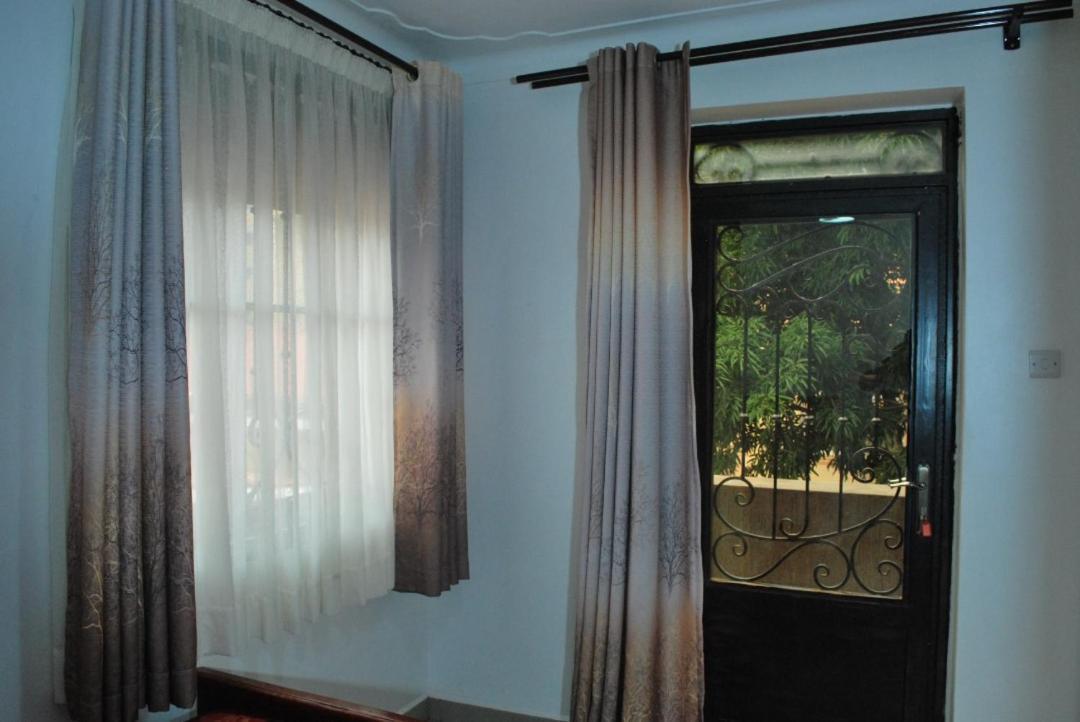 Jacuzzi City Home Kampala Exterior foto