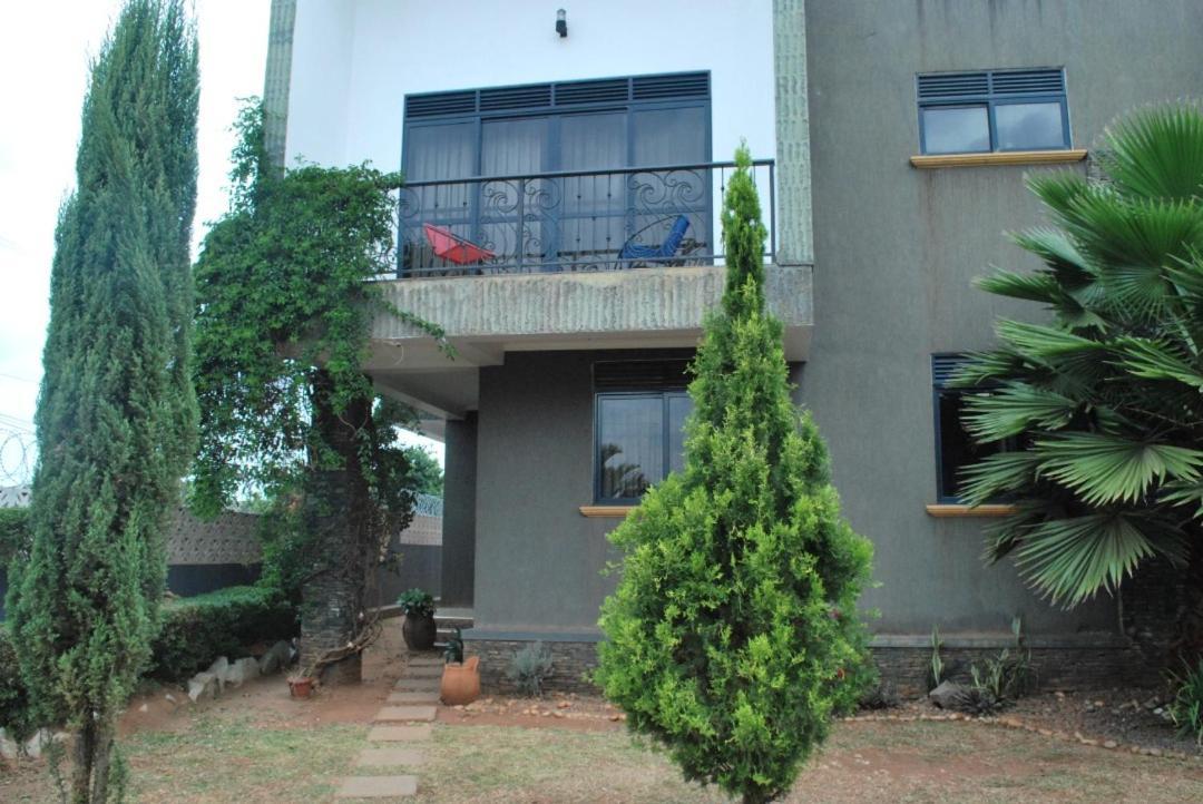 Jacuzzi City Home Kampala Exterior foto