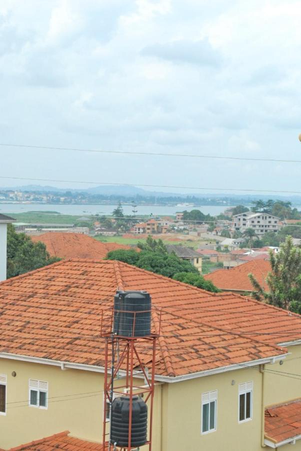 Jacuzzi City Home Kampala Exterior foto