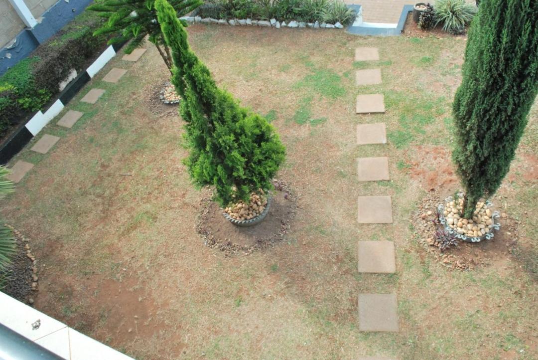 Jacuzzi City Home Kampala Exterior foto